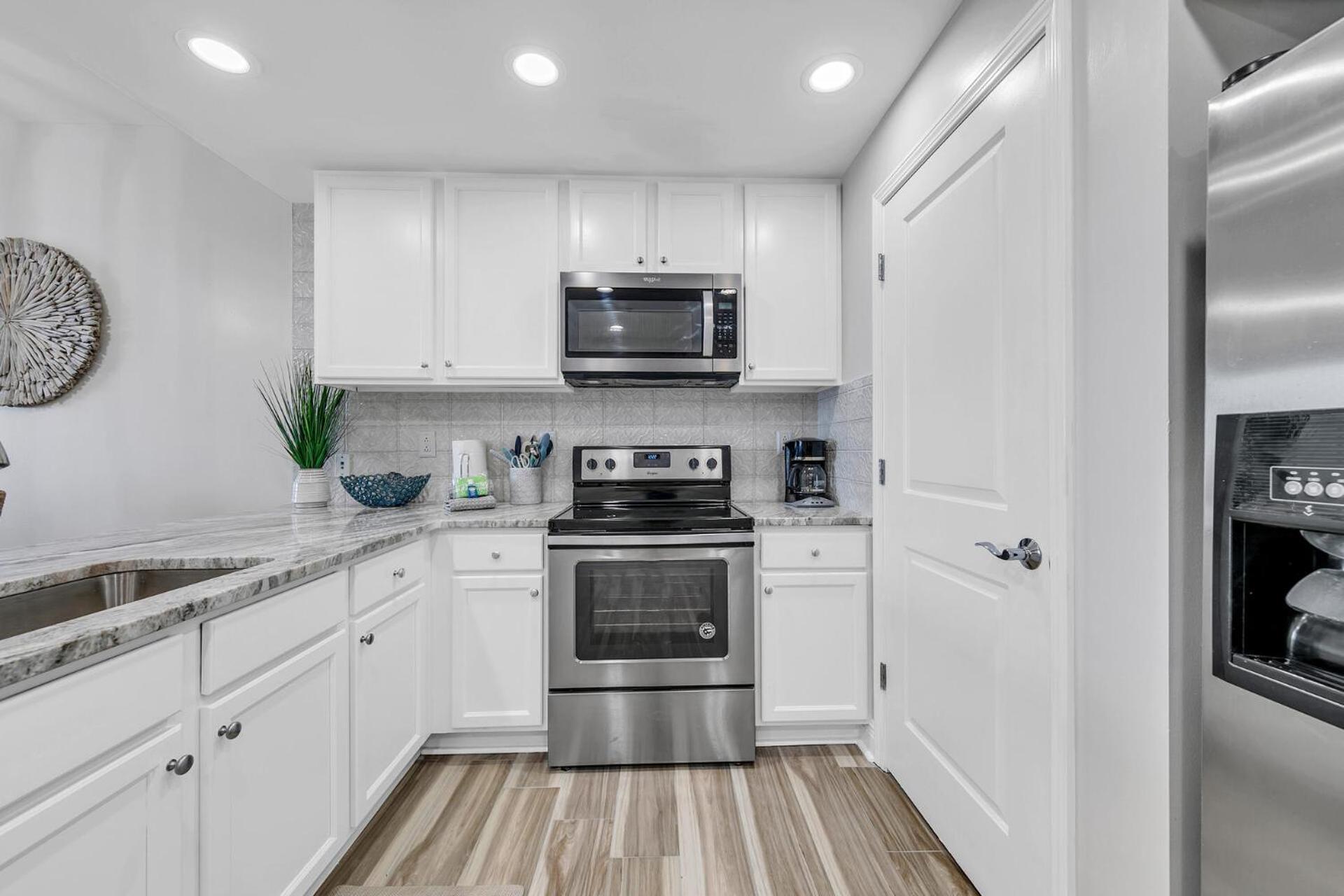 Apartment Available For Season! Gulf Dreams At Pcb Sterling Shores *